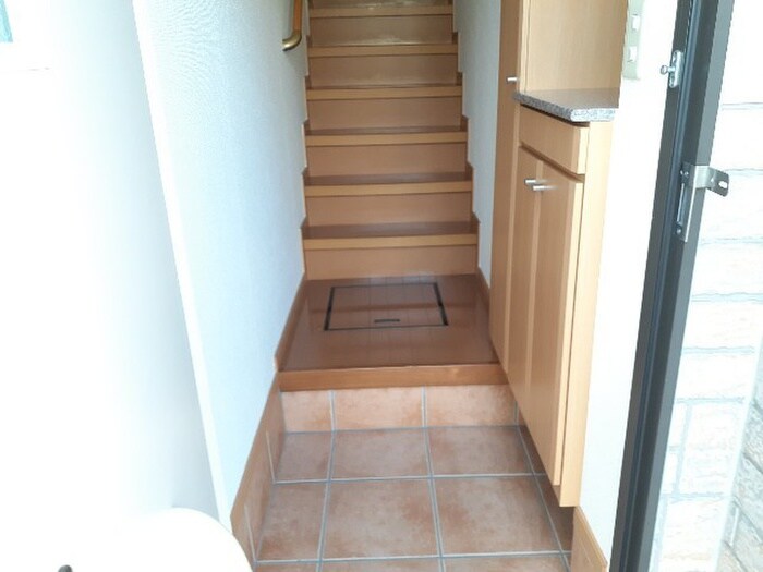 物件内観写真5　(廊下)