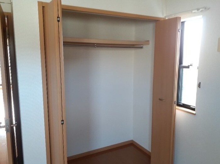 物件内観写真8　(収納)