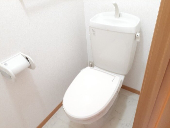 物件内観写真11　(トイレ)