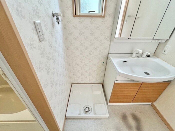 物件内観写真22　(洗濯機置場)