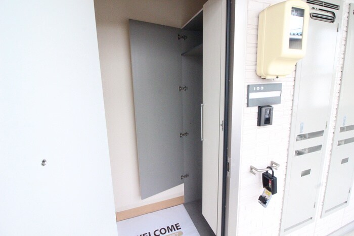 物件内観写真16　(靴箱)