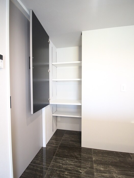 物件内観写真9　(収納)