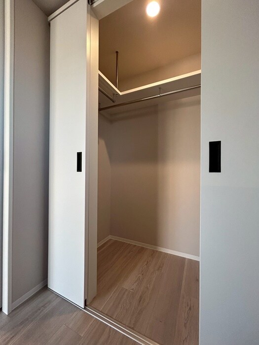 物件内観写真11　(収納)