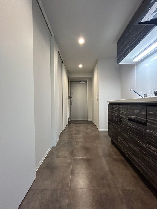 物件内観写真16　(廊下)