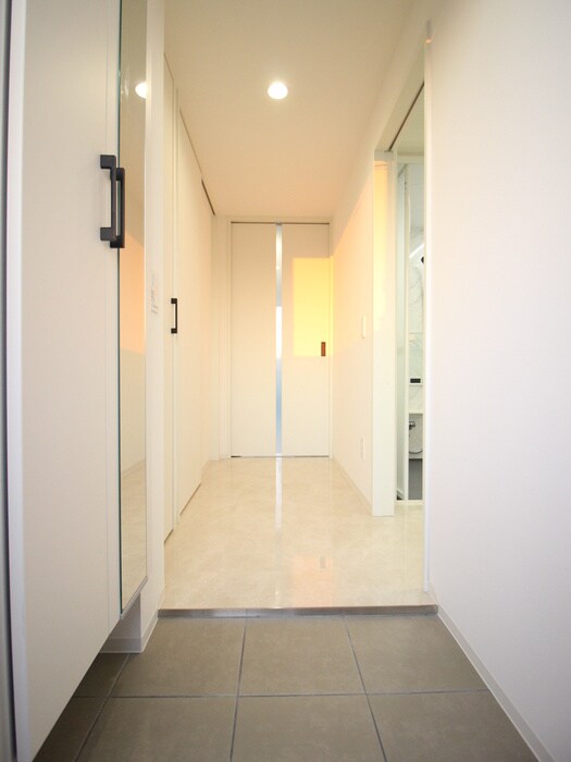 物件内観写真16　(廊下)
