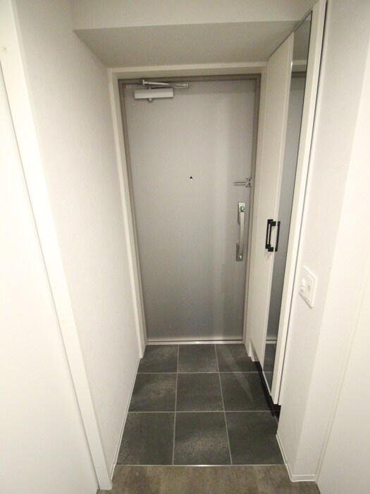 物件内観写真18　(玄関)