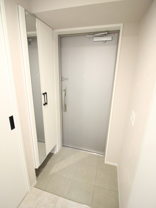 物件内観写真19　(玄関)