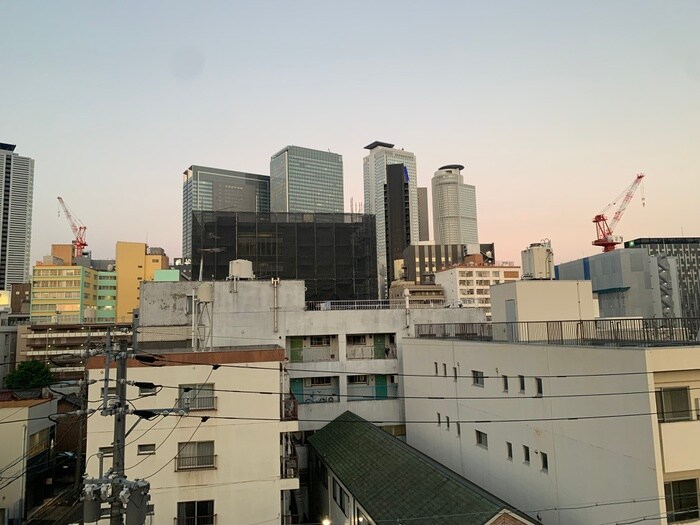 物件内観写真22　(室内からの展望)