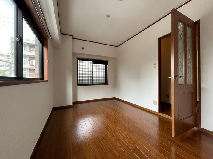 物件内観写真13　(居室)