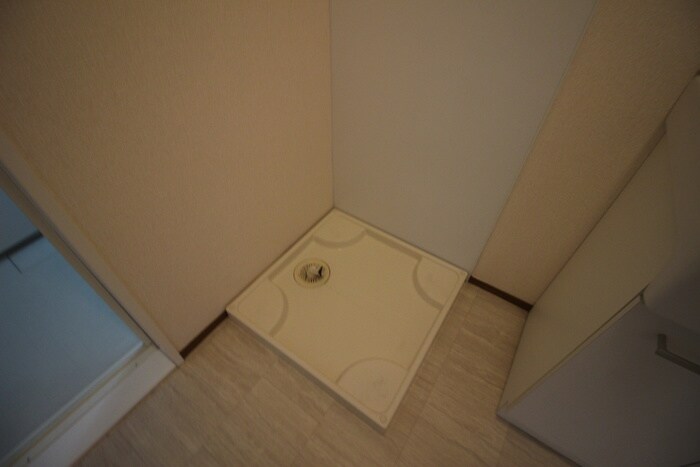 物件内観写真17　(洗濯機置場)