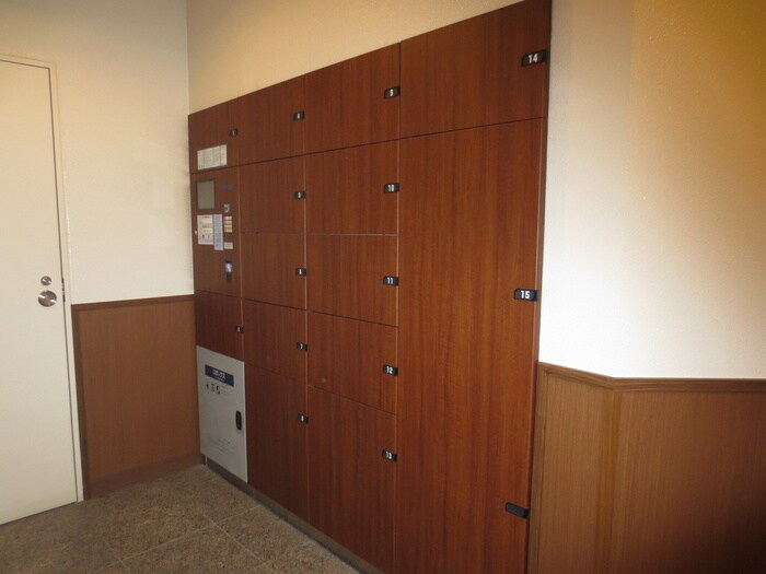 物件外観写真6　(建物設備)