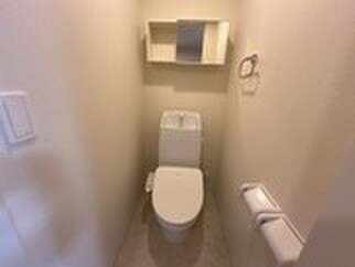 物件内観写真2　(トイレ)