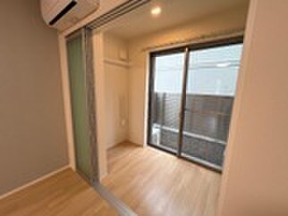 物件内観写真4　(居室)