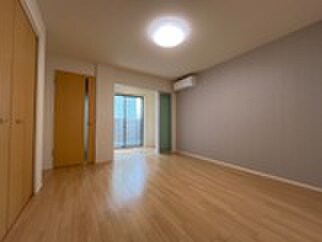 物件内観写真12　(居室)