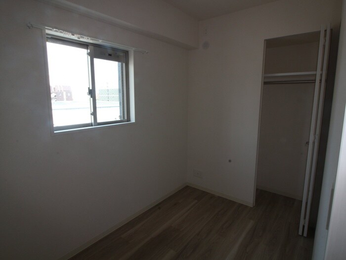 物件内観写真9　(居室)