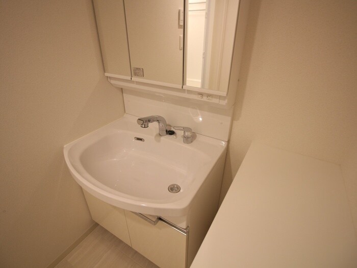 物件内観写真12　(洗面)