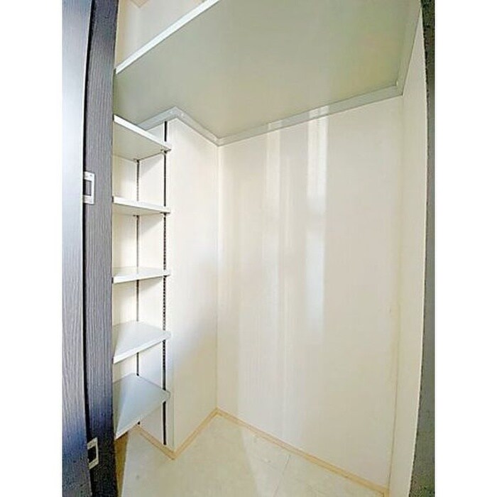 物件内観写真11　(靴箱)