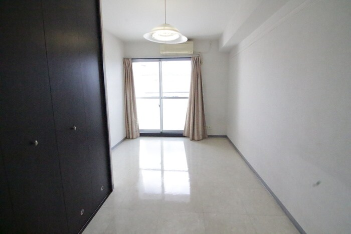 物件内観写真19　(居室)