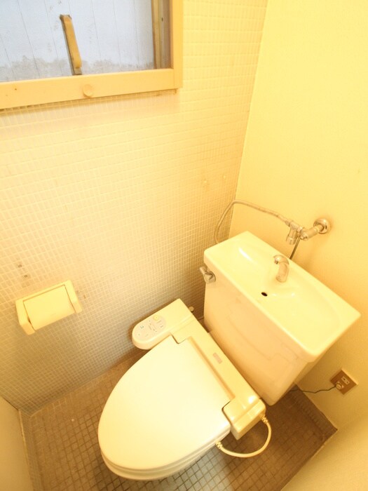 物件内観写真14　(トイレ)