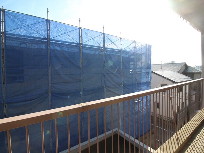 物件内観写真22　(室内からの展望)