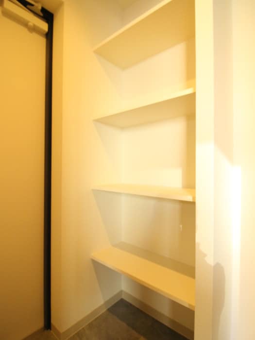 物件内観写真18　(靴箱)