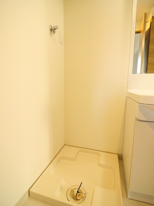 物件内観写真20　(洗濯機置場)