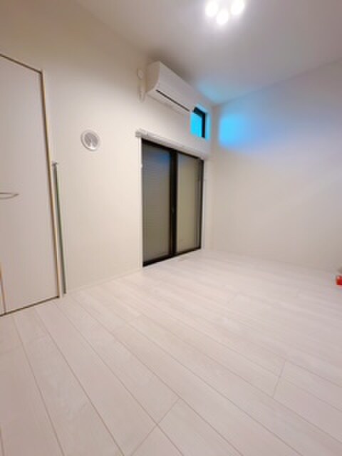 物件内観写真14　(居室)