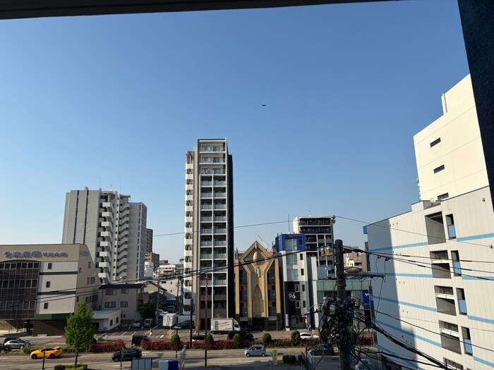 物件内観写真16　(室内からの展望)