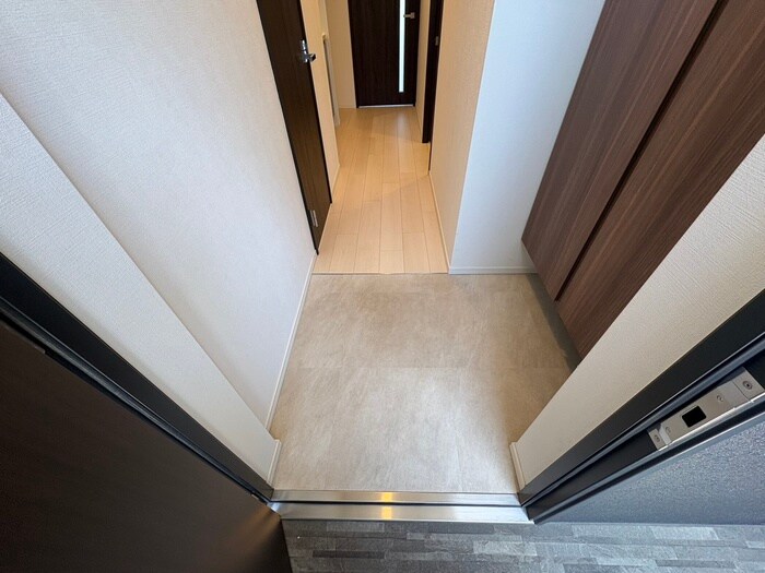 物件内観写真22　(玄関)