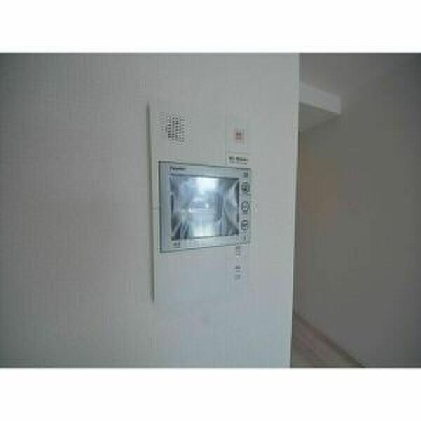 物件内観写真11　(廊下)