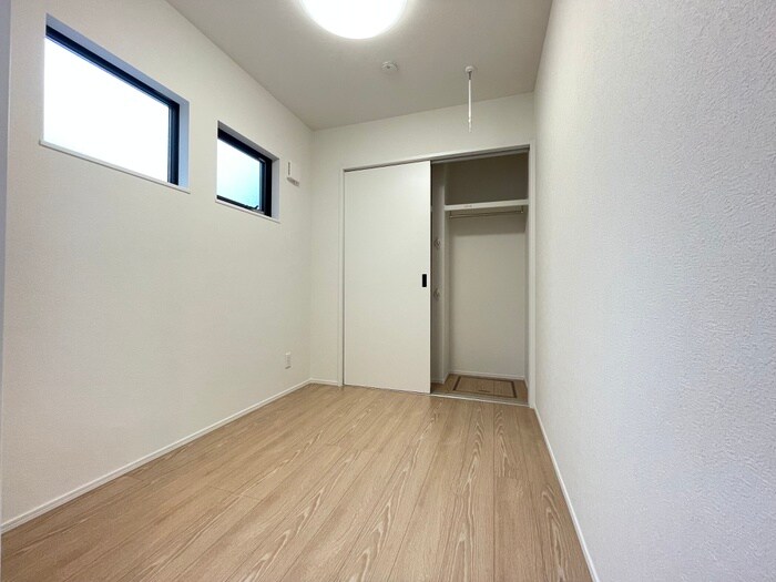 物件内観写真9　(居室)