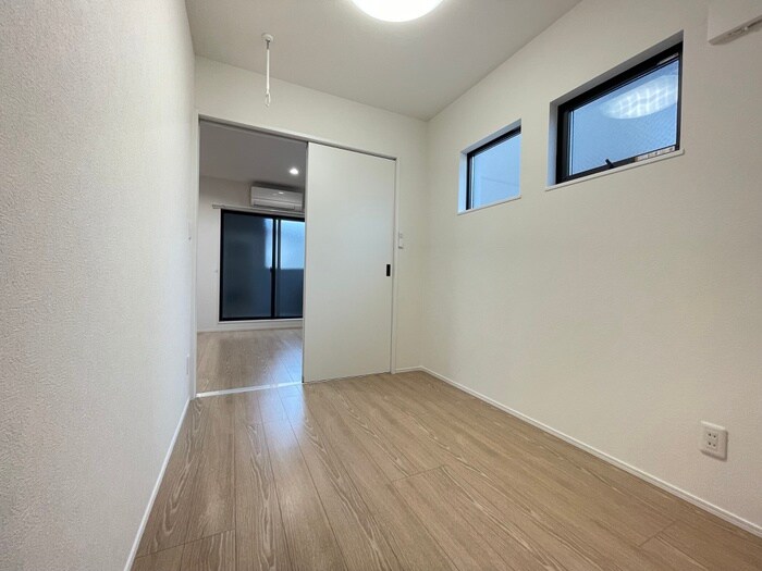 物件内観写真10　(居室)