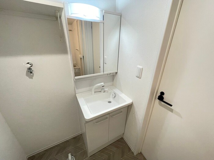 物件内観写真13　(洗面)