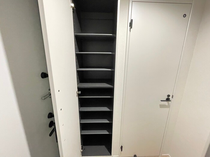物件内観写真16　(靴箱)