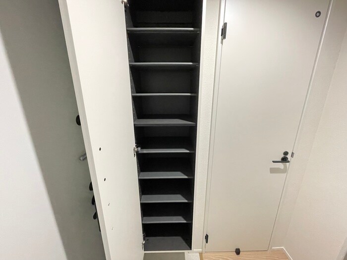 物件内観写真16　(靴箱)