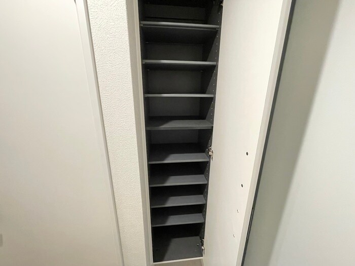物件内観写真16　(靴箱)
