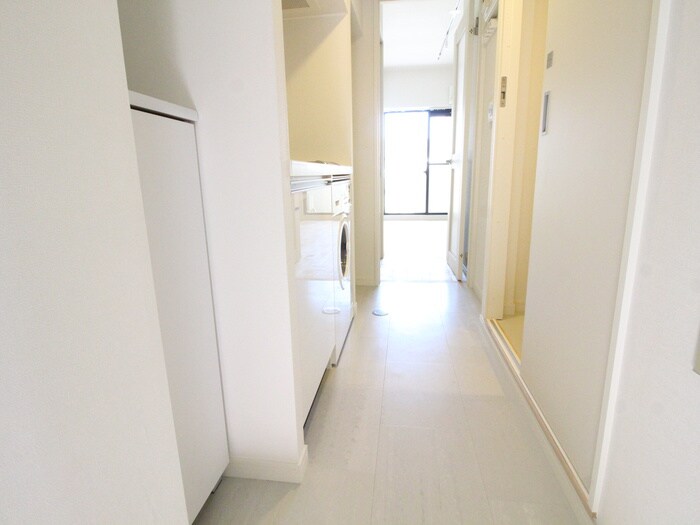 物件内観写真7　(廊下)