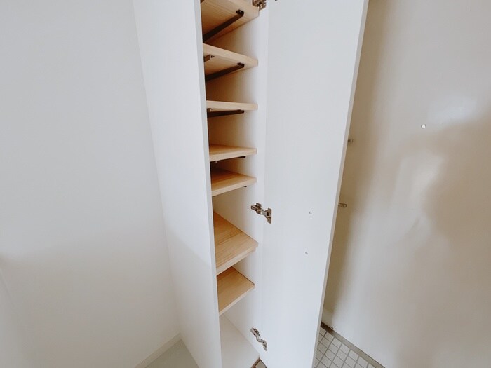 物件内観写真10　(靴箱)
