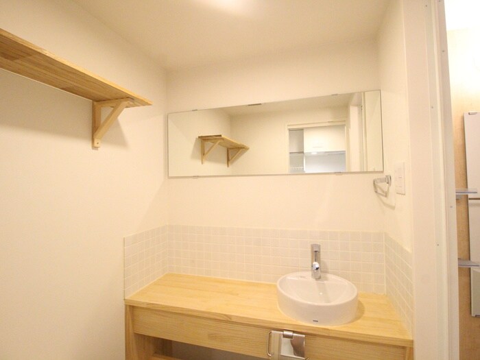 物件内観写真11　(洗面)