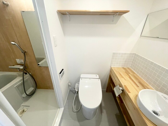 物件内観写真14　(トイレ)