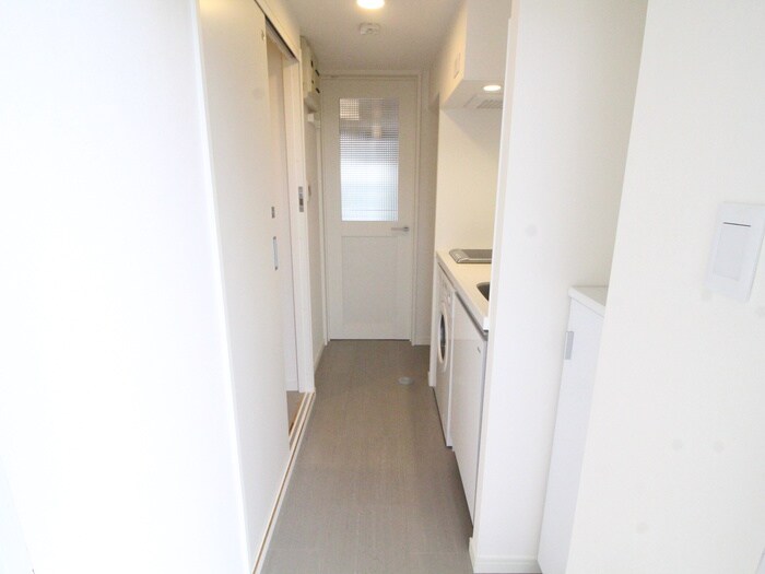 物件内観写真17　(廊下)