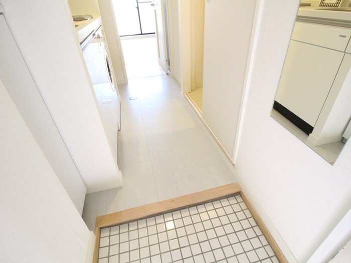 物件内観写真21　(玄関)