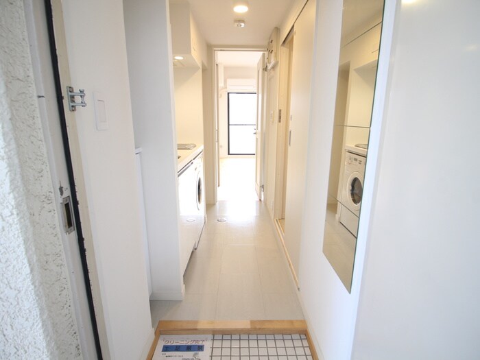 物件内観写真22　(玄関)