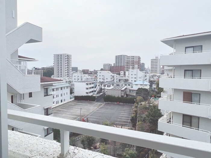 物件内観写真22　(室内からの展望)