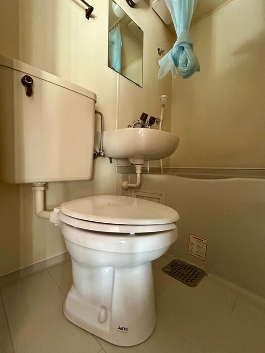 物件内観写真16　(トイレ)