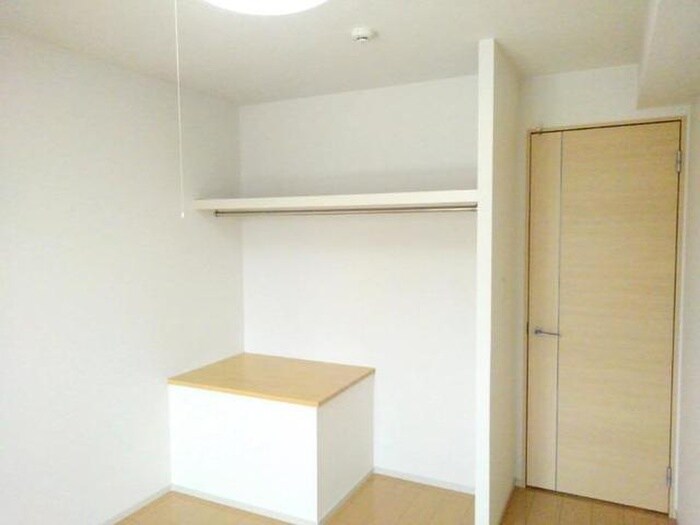 物件内観写真11　(収納)