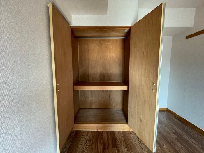物件内観写真10　(収納)