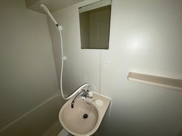 物件内観写真11　(洗面)