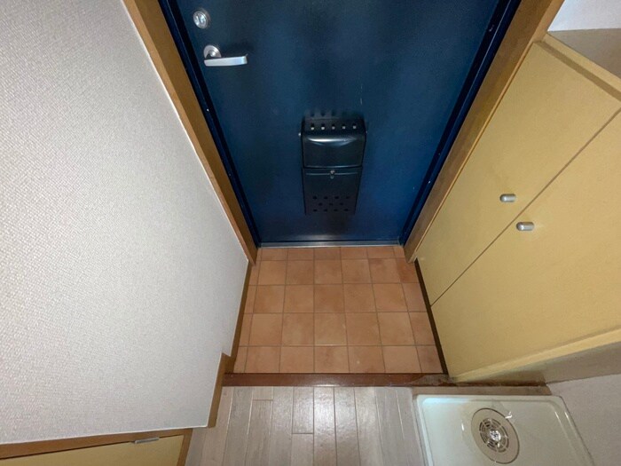 物件内観写真14　(玄関)