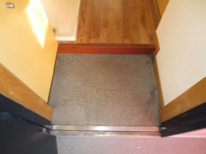 物件内観写真15　(玄関)